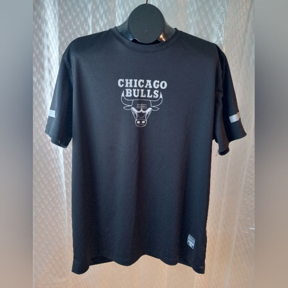 NBA Men's Chicago Bulls Shirt Size XL